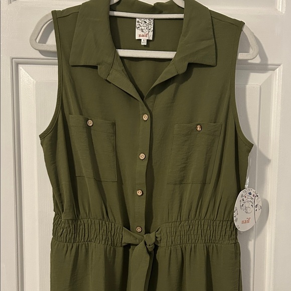 NWT. Olive Green Button-Up Jumpsuit - Picture 5 of 5